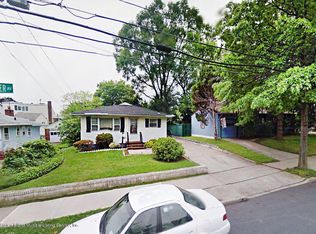 138 Burgher Ave, Staten Island, NY 10304