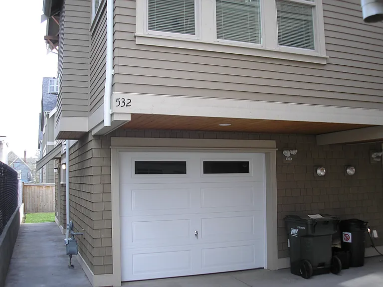 532 24th Ave S #A — Photo 3