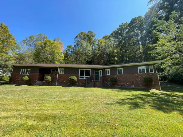 418 McKees Creek Rd, Summersville, WV 26651