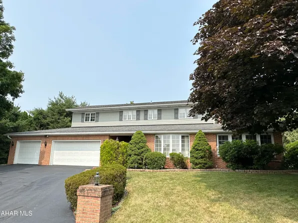 3 Cherry Ln, Hollidaysburg, PA 16648