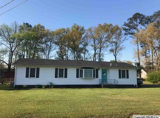 5597 3rd St, Hokes Bluff, AL 35903