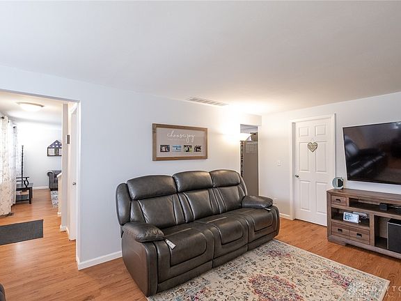 5th image of 1481 Edenwood Dr