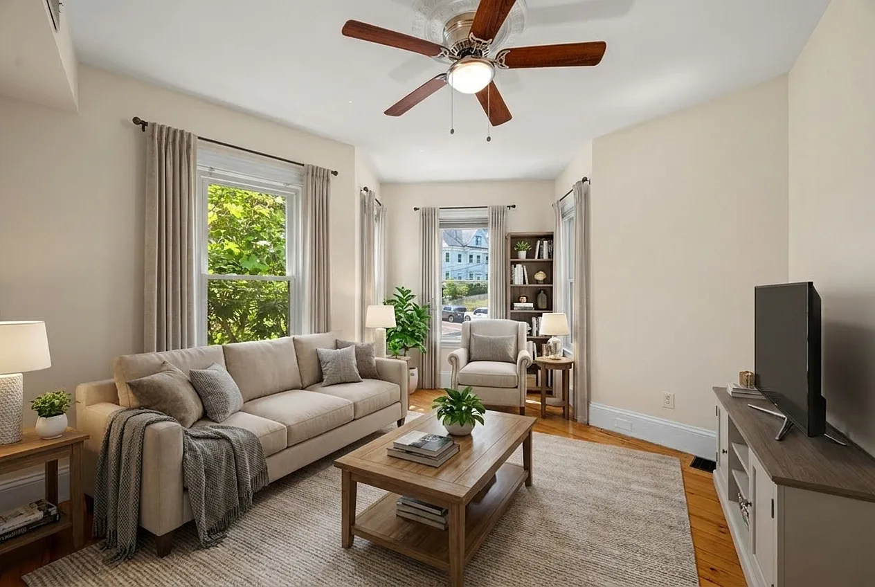 2 bed, 820 sqft, $2,600 — Photo 1