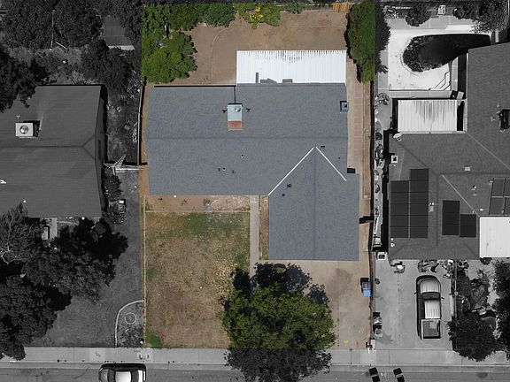 4th image of 1620 W Grand Avenue