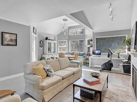 5th image of 4885 53rd St #314