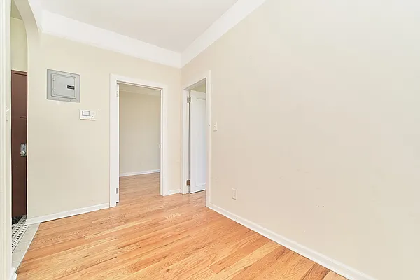 Rented by Compass | media 18