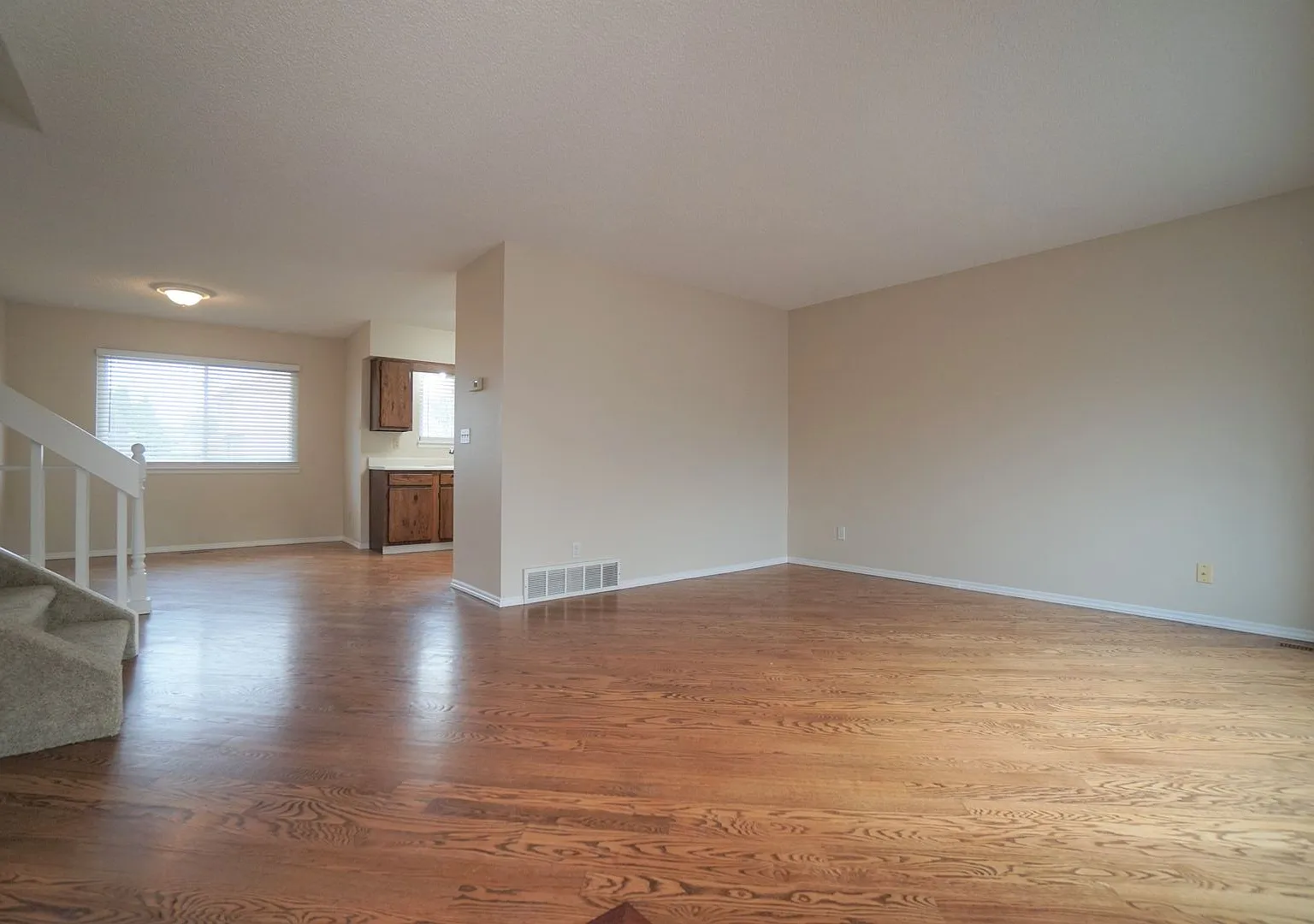 3460 Sun River Place — Photo 2