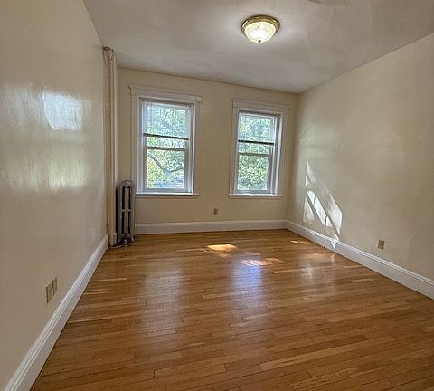 4th image of 37-41 Wendell St #2L