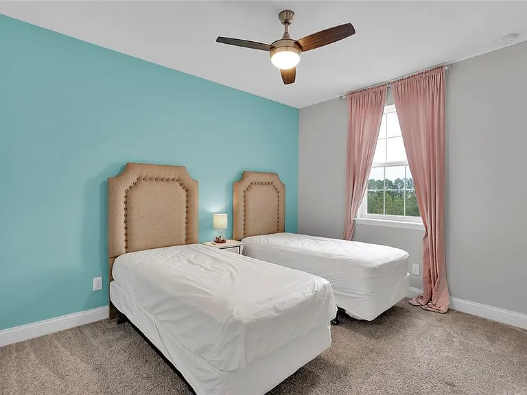 486 Captiva Dr — Photo 7