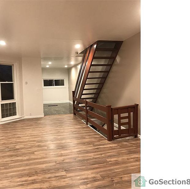1st image of 404 W Wellens Ave