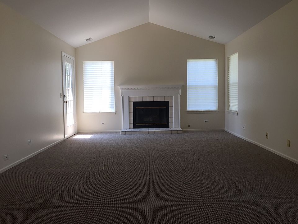 1st image of 206 Glasgow Ln #36-86-B204