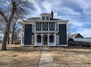 326 S Nebraska St, Waterville, KS 66548