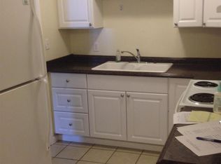 835 F St APT 10, Davis, CA 95616
