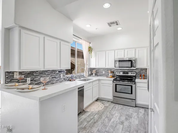 1445 E BROADWAY Road #208, Tempe, AZ 85282