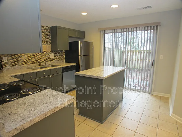 2235 Cigar Ct — Photo 3