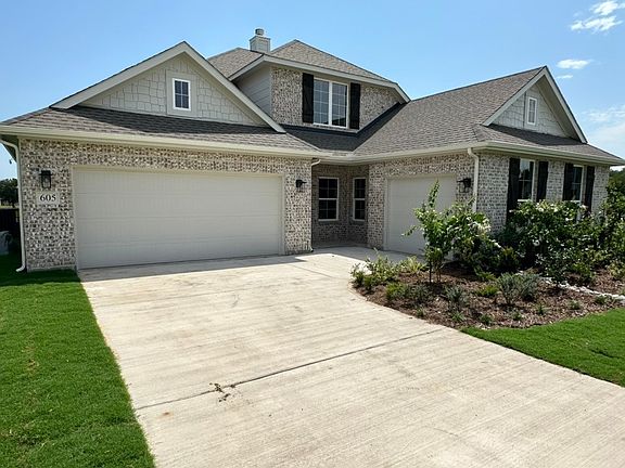 3rd image of 605 Brown Rd