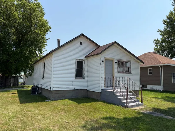 518 S Clark St, Bassett, NE 68714