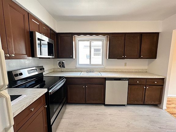 2nd image of 225-04 59th Ave #2