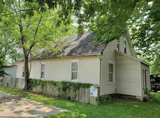 1038 S 3rd St, Springfield, IL 62703