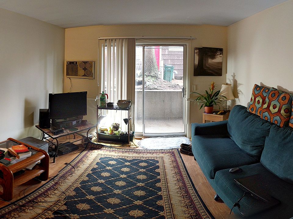 1st image of 525 Seymour Ave APT 102