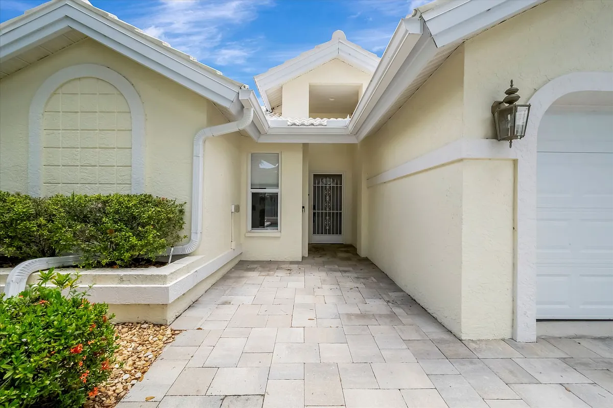 Building Photo - 1016 Harbor Town Dr