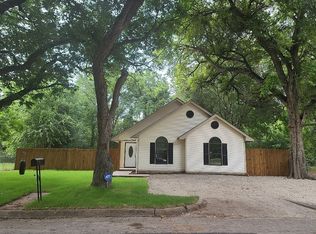 1008 E Jefferson St, Waxahachie, TX 75165