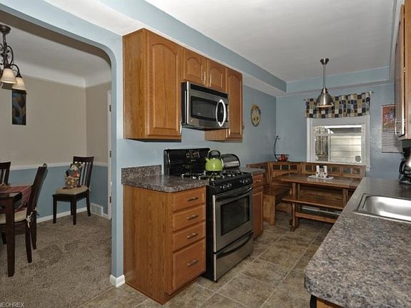 4th image of 11001 Brunswick Ave