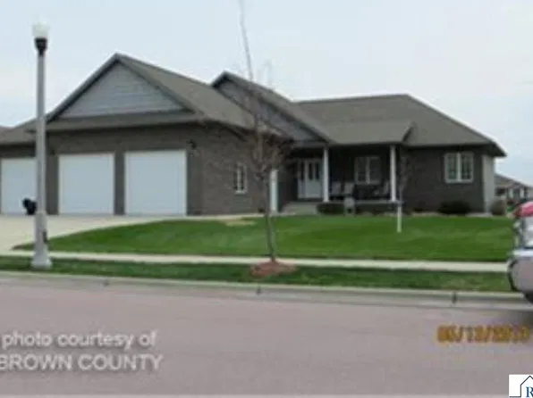 1413 10th St N, New Ulm, MN 56073