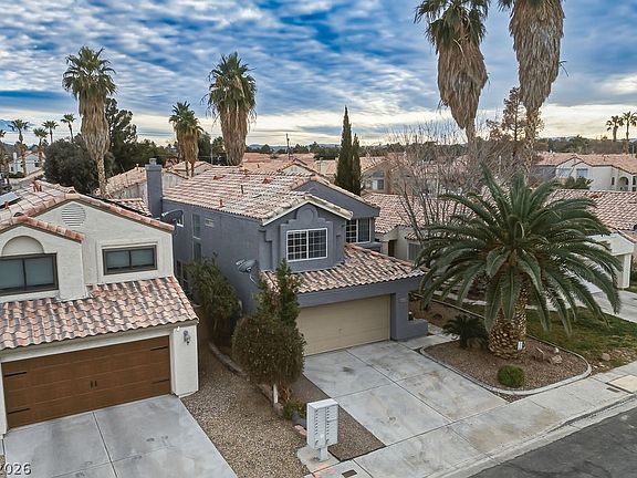 3rd image of 863 Brass Ring Rd