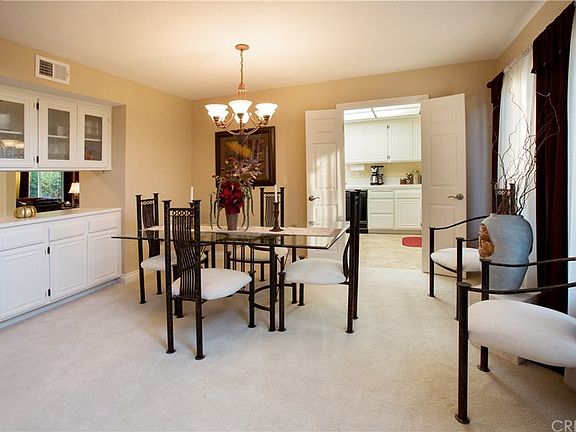 5th image of 459 Deerhurst Ave