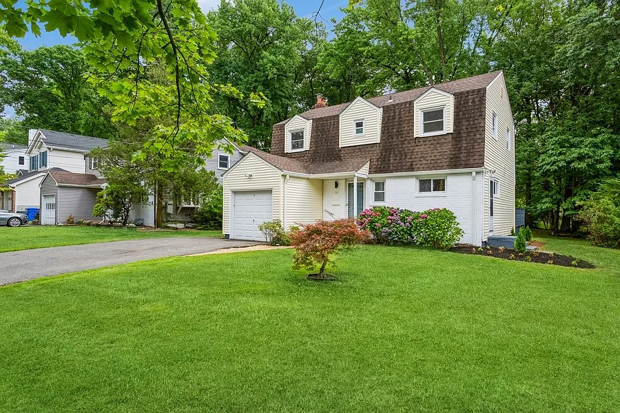 62 Buff Rd