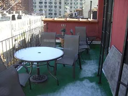 Rented by Eric Goodman Realty Corp | media 62