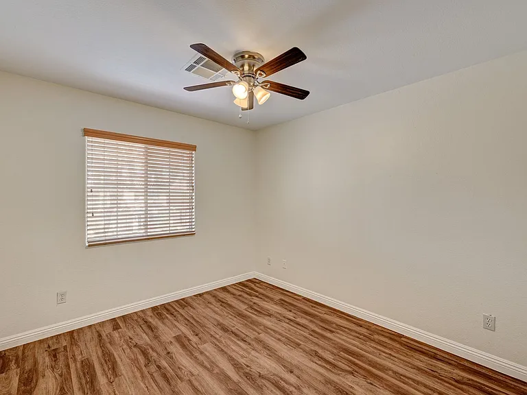 6457 Abbey Door Ct — Photo 17
