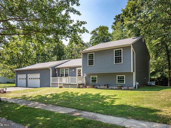 2nd image of 847 Derby Farms Dr