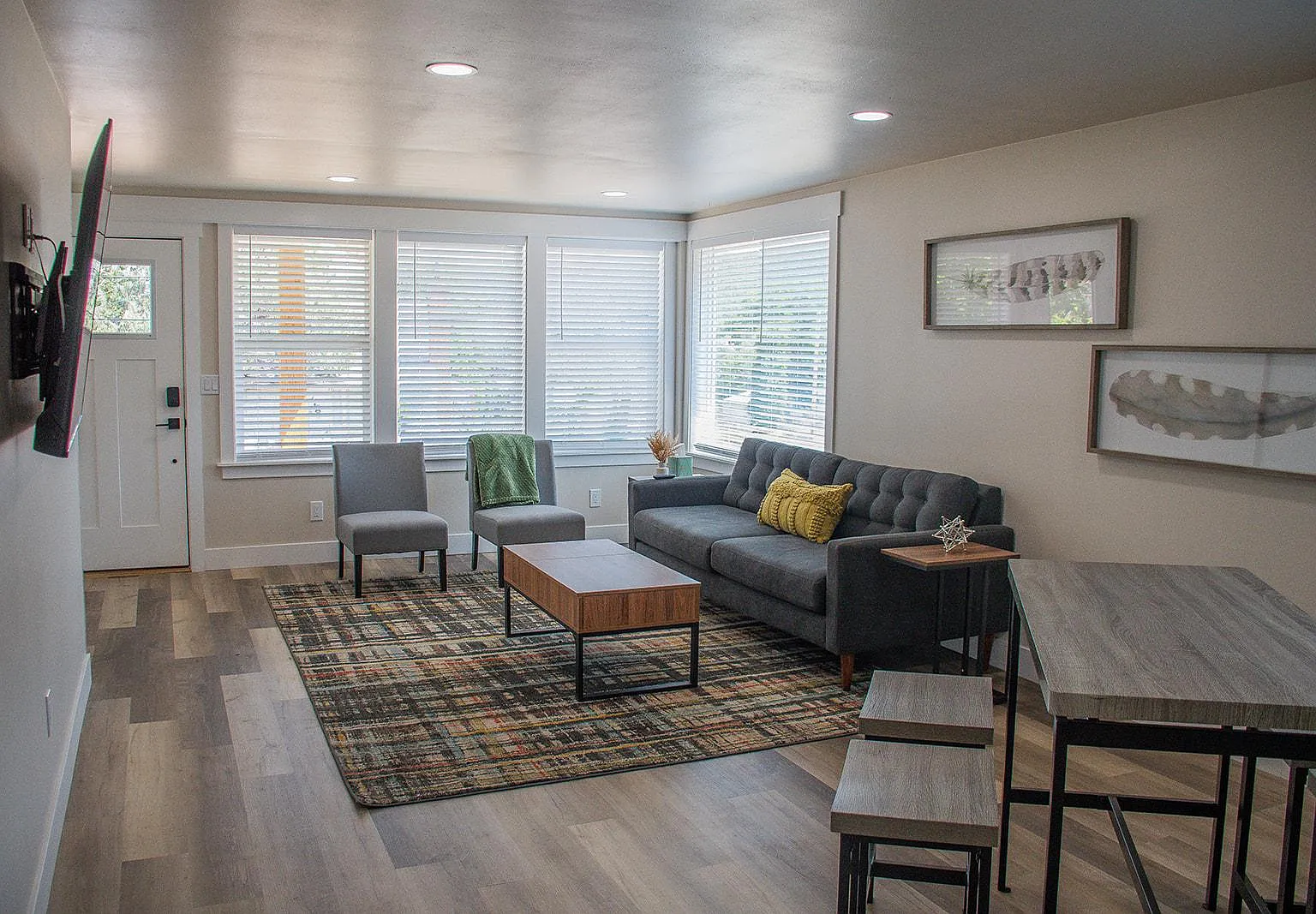 3 bed, 1520 sqft, $2,100 — Photo 4
