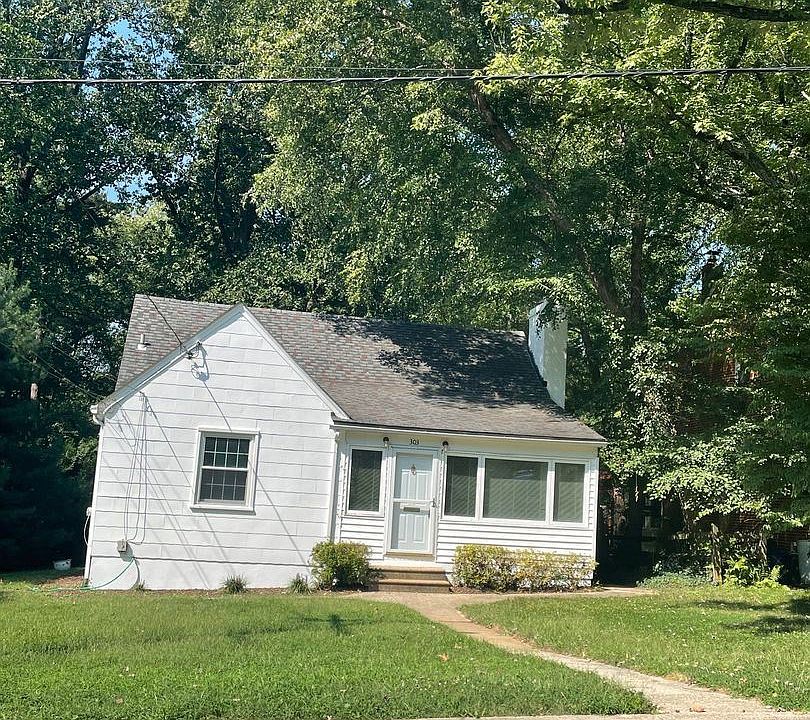 1st image of 303 Dewey Dr