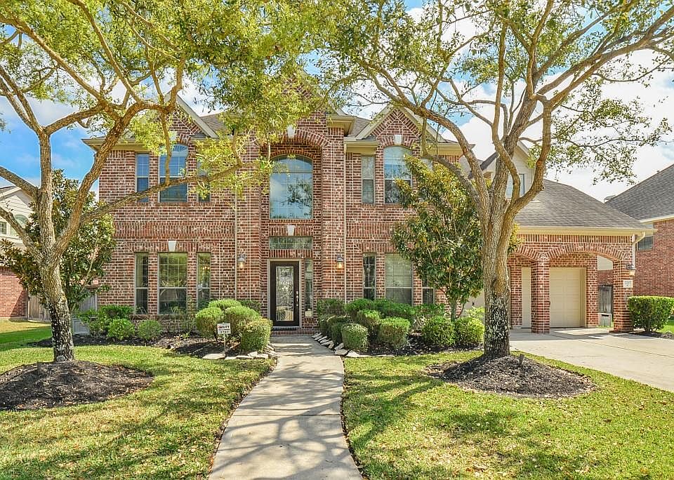 1st image of 2707 Ravens Creek Dr