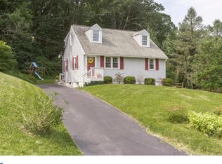 68 Fahnestock Rd, Malvern, PA 19355
