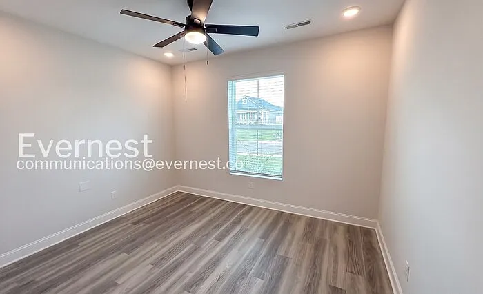 108 Jude Ln — Photo 7
