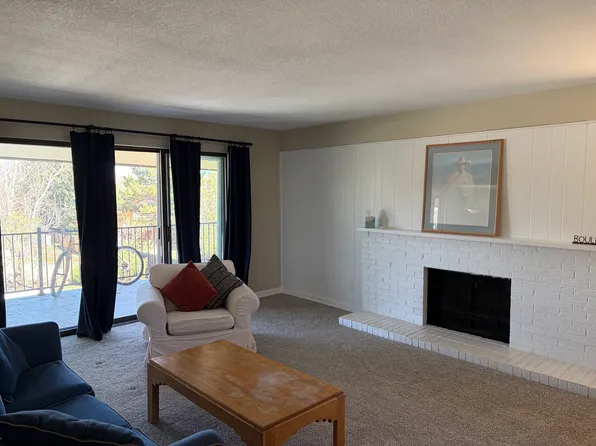 600 Manhattan Dr APT C11, Boulder, CO 80303