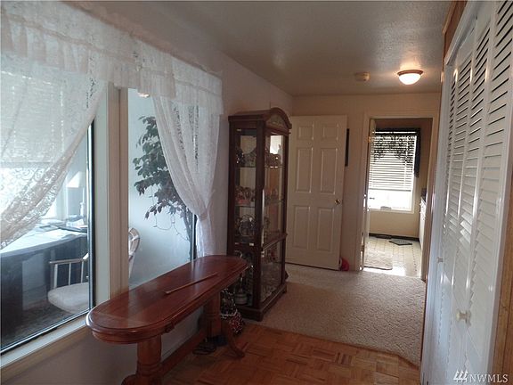 4th image of 314 Point Brown Ave NE