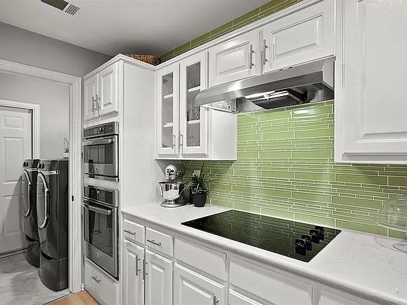 4th image of 8441 Towneship Ln