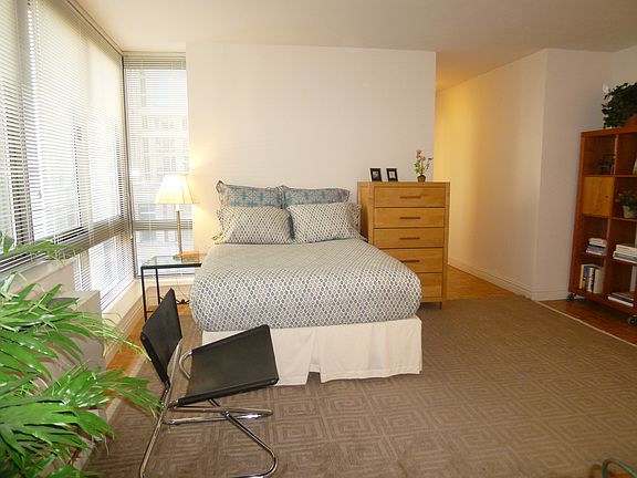 4th image of 1500 Lexington Ave APT 10Q