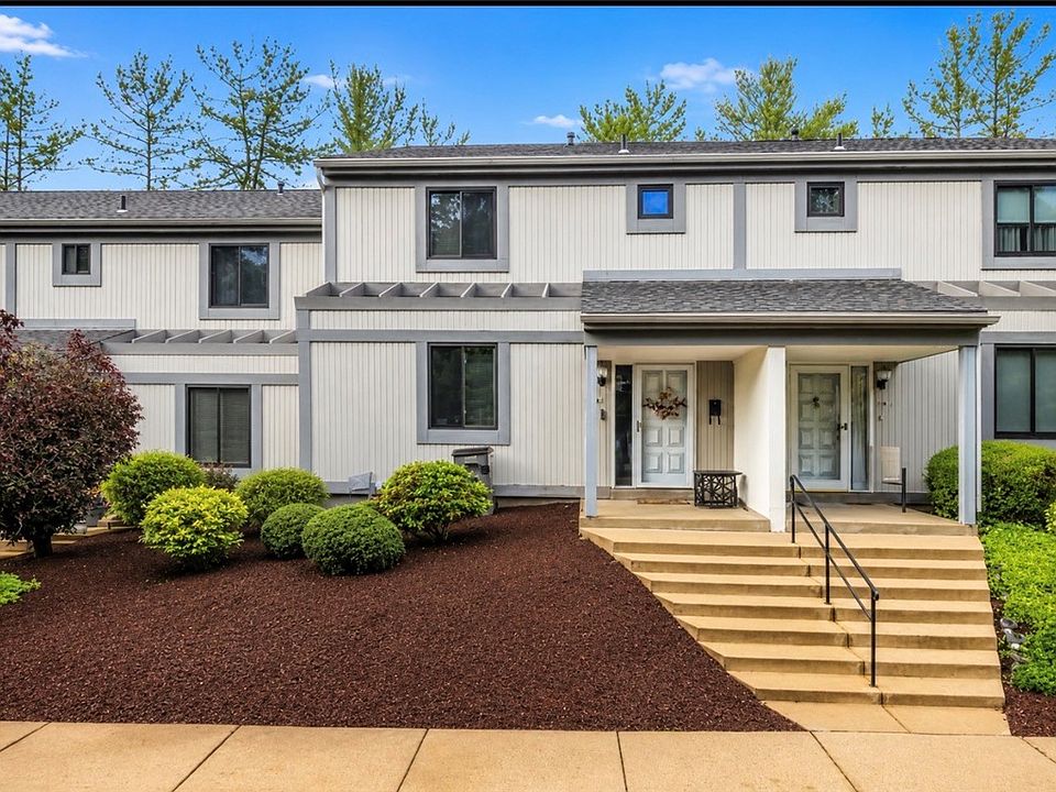 1st image of 1561 Pinehurst Dr