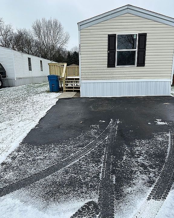 1st image of 2213 Portage Hollow Dr