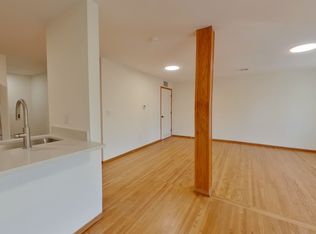 1401 E Douglas Ave APT B, Wichita, KS 67211