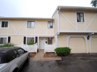 8845 Carriage Rd, Lenexa, KS 66215