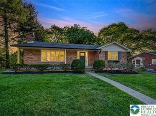 1686 Pleasant View Rd, Bethlehem, PA 18015