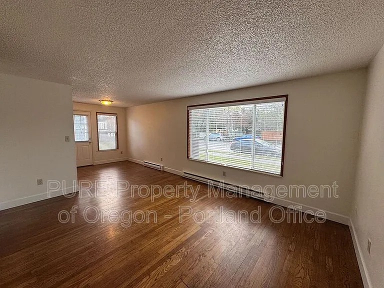 307 N Mason St — Photo 4