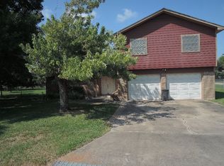 16 Alabama Ave, Victoria, TX 77905